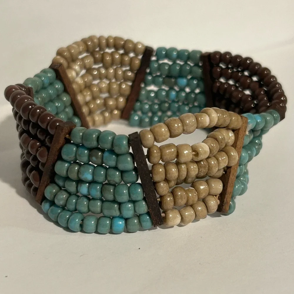 Intricate Brown and Green Beaded Bracelet - Picture 1 of 9